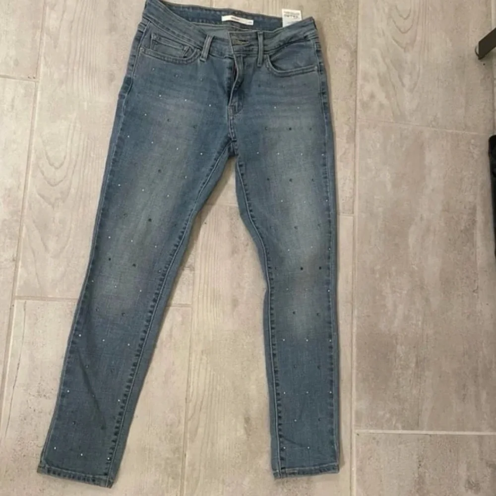 Levi Rhinestone Skinny Jeans Size 26 - Picture 5 of 10